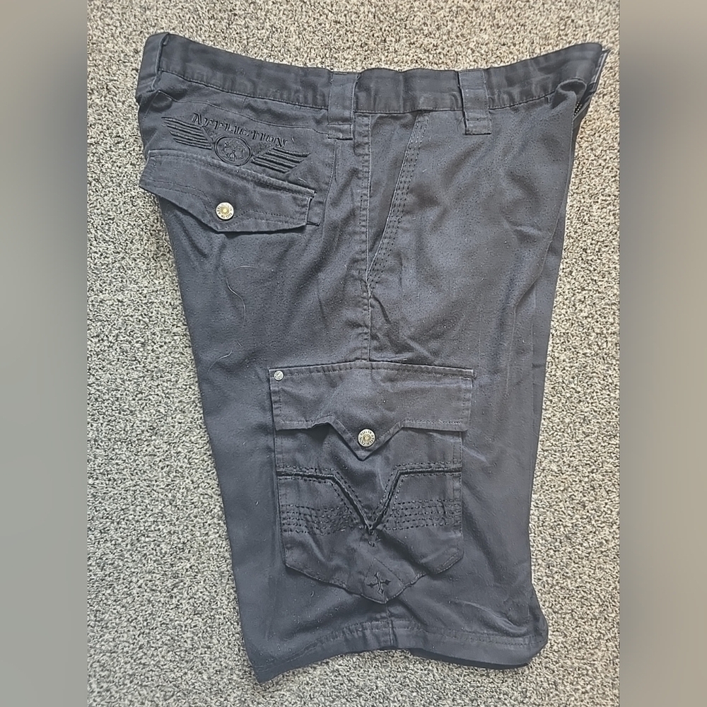 VTG Affliction Black Cargo Shorts Y2K Streetwear Edgy Mens 36 Black - Picture 10 of 14